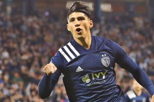 Alan Pulido: Presumió el proceso de diseño de su nuevo tatuaje