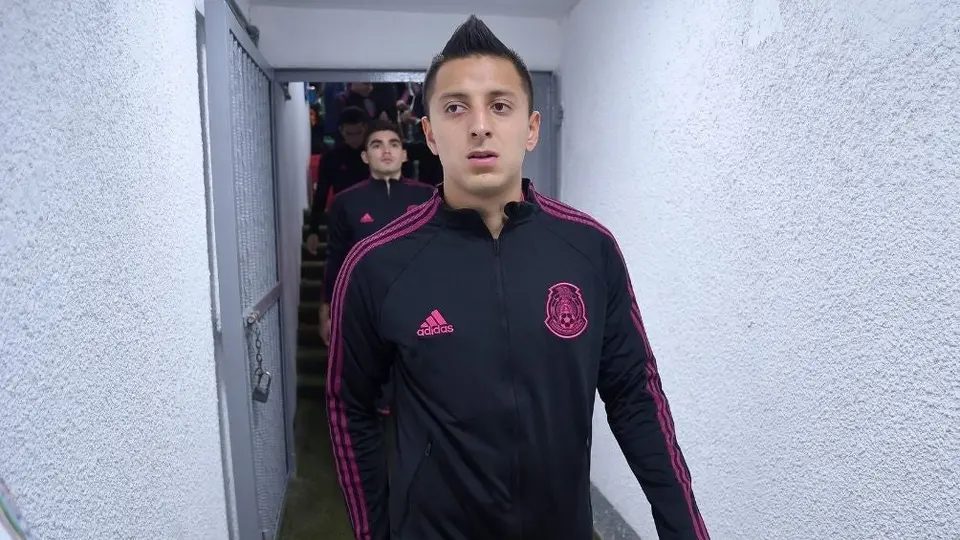 Piojo Alvarado: Reglamento de la FIFA le impidió jugar en Inglaterra