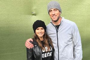 Aaron Rodgers y Danica Patrick habrían terminado su relación sentimental