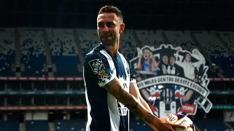 Rayados: Miguel Layún invitó al Kun Agüero a jugar en la Liga MX