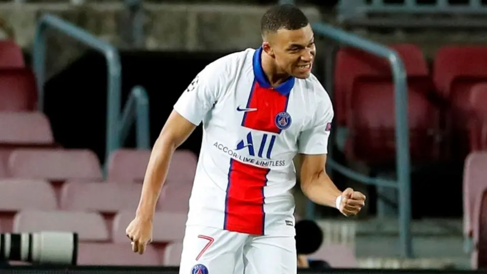 Barcelona estuvo a punto de firmar a Mbappé, pero prefirió a Dembélé