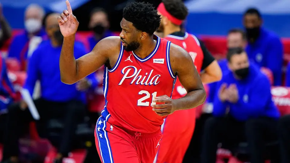 NBA vislumbra impredecible segunda mitad de campaña con fichajes y lesiones