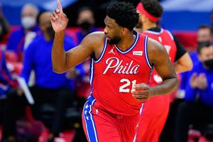 NBA vislumbra impredecible segunda mitad de campaña con fichajes y lesiones