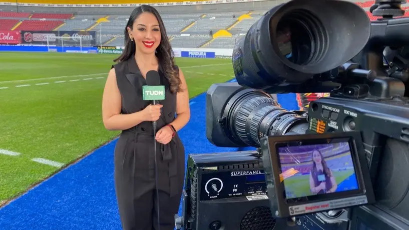 Hija de Emilio Fernando Alonso celebró con emotiva imagen su fichaje con TUDN