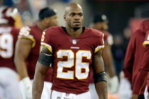 Adrian Peterson, sobre salarios de corredores: ‘Es una falta de respeto para ser honesto’