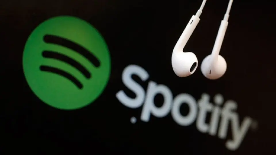Spotify: Permitirá descargas de música sin conexión