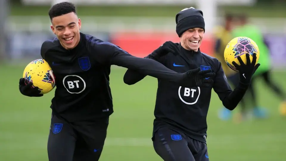 Inglaterra: Foden y Greenwood, fuera de la convocatoria tras escándalo