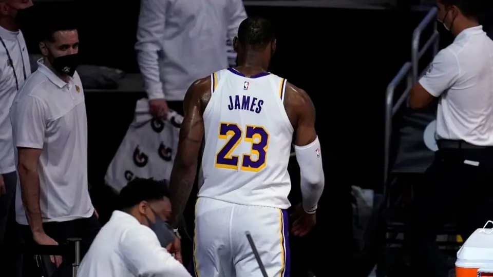 LeBron James: 'Estoy herido por dentro y por fuera en este momento'