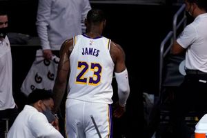 LeBron James: 'Estoy herido por dentro y por fuera en este momento'