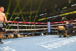 OMB: Vergil Ortiz conquistó el título Internacional Welter al vencer a Maurice Hooker