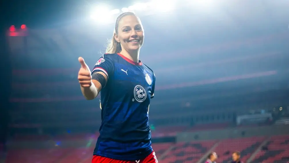 Janelly Farías durante un partido con Chivas Femenil | IMAGO7