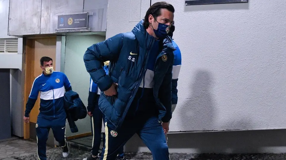 América: Santiago Solari obtiene visa de trabajo y podrá dirigir contra Monterrey