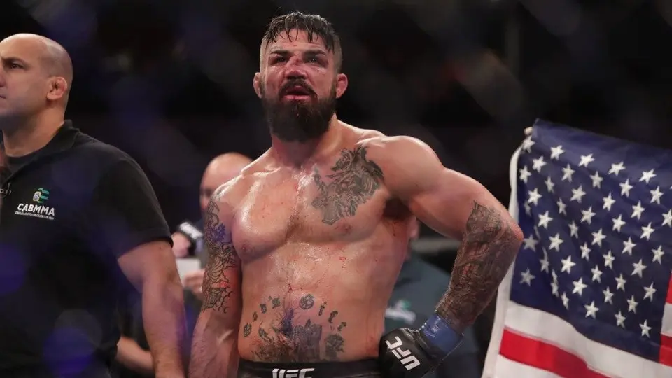 Video: Luchador de la UFC golpeó a un hombre en un restaurante