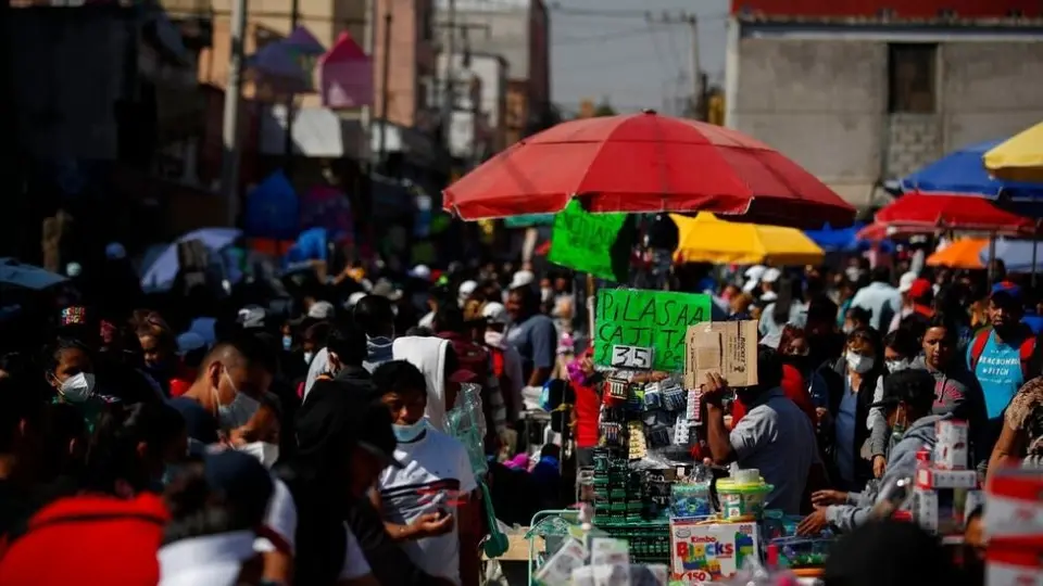 CDMX: Semáforo epidemiológico se mantendrá en rojo por una semana más