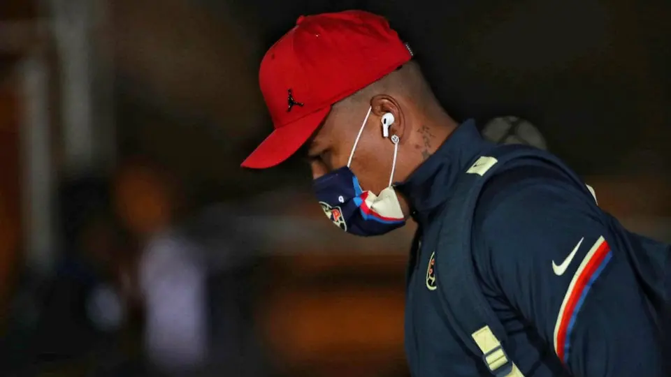 América: Roger Martínez, distante de sus compañeros previo a partido vs Juárez