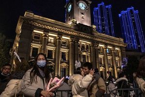 Covid-19: Wuhan, epicentro de la pandemia, recibe el 2021 sin sana distancia