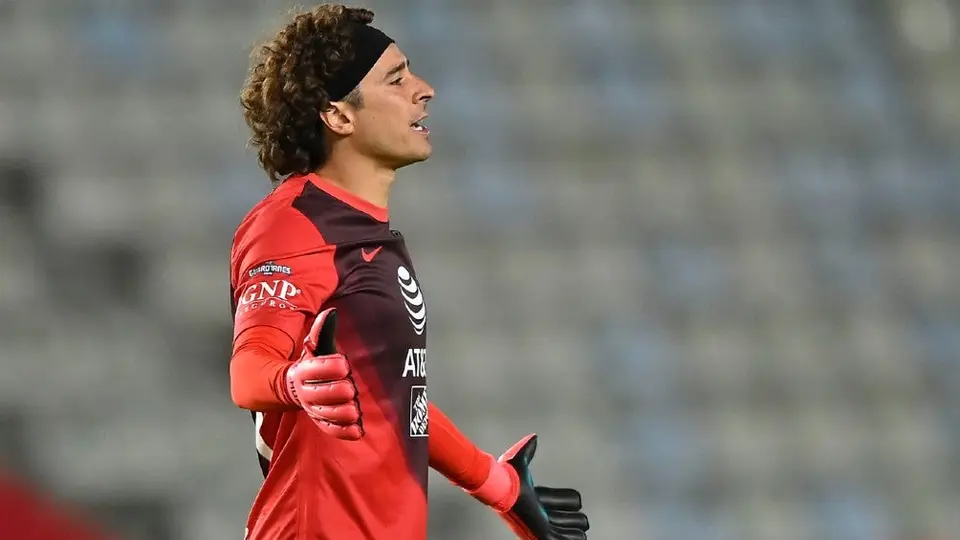 Guillermo Ochoa se quejó de comparaciones con Luisito Comunica: "No me ching..."