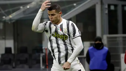 Cristiano Ronaldo: Renovaría contrato con la Juventus