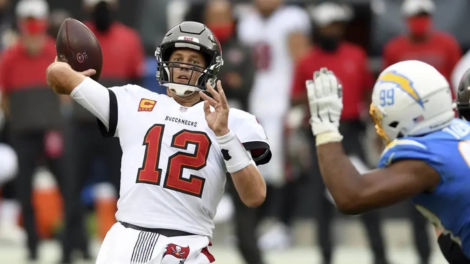 Tampa Bay: Tom Brady comandó remontada de alarido de Buccaneers sobre Chargers