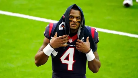 Texans: Nick Caserio reiteró compromiso para que Deshaun Watson se mantenga en Houston