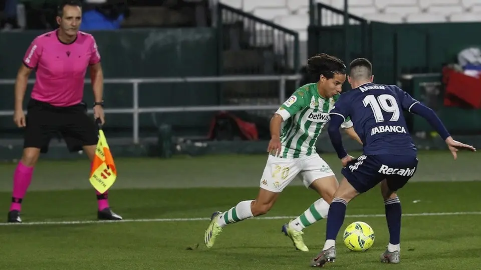 Diego Lainez aumentó su valor con el Betis tras acumular titularidades