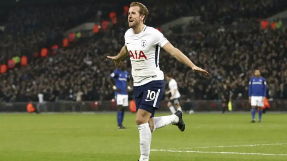 Harry Kane: El delantero del Tottenham anunció el nacimiento de su primer hijo