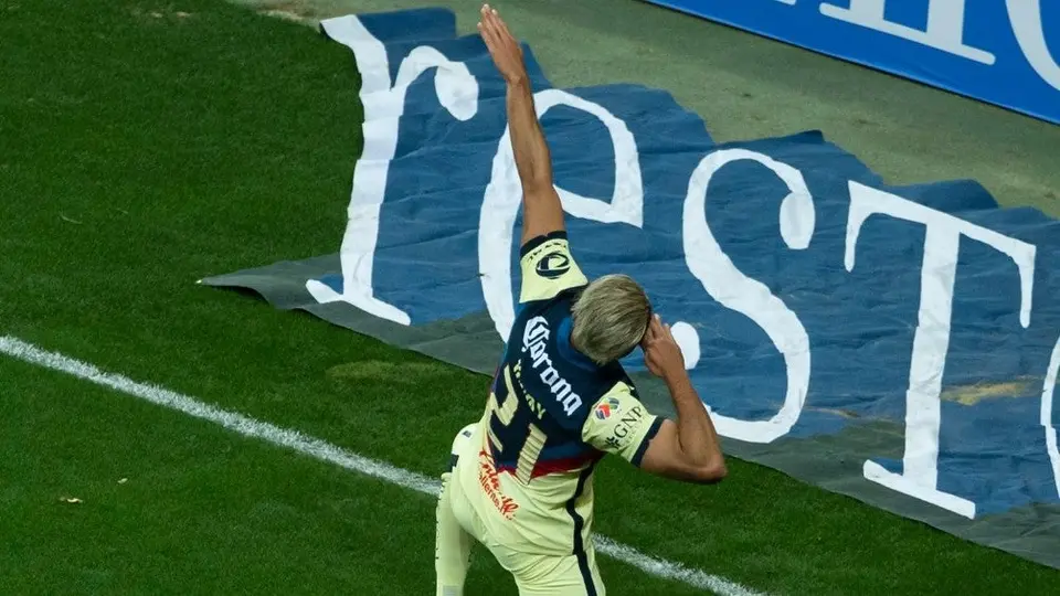 América: Henry Martín realizó homenaje a Cuauhtémoc Blanco en su festejo vs Chivas