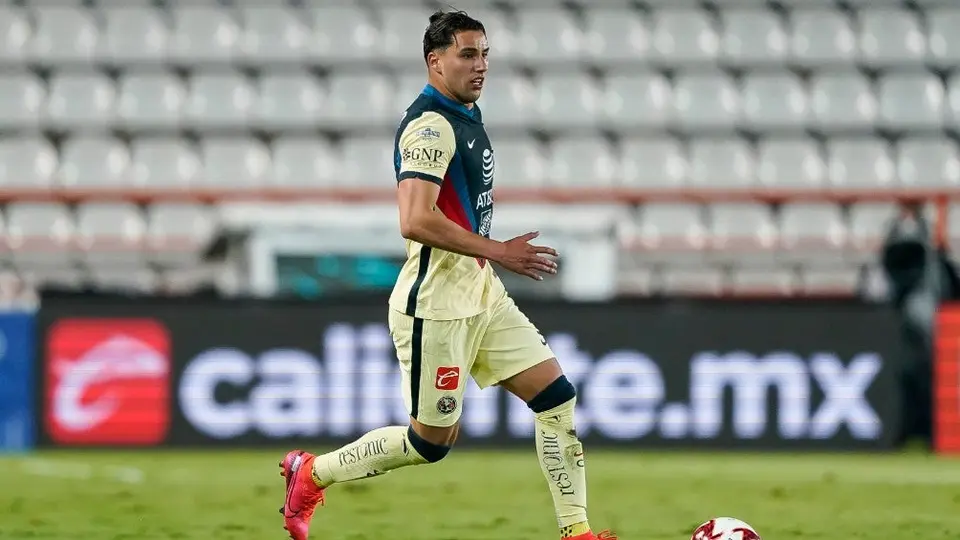 América: Jorge Sánchez 'presumió' su nuevo Mustang en redes sociales