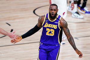 Lakers: LeBron James y Anthony Davis se conectaron para vencer a los Trail Blazers