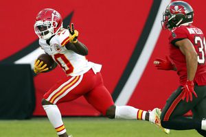 NFL: Kansas City derrotó a Tampa Bay con actuación destacada de Tyreek Hill