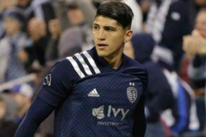 Álvaro Morales se burló de Alan Pulido por su baja cuota de goles en la MLS
