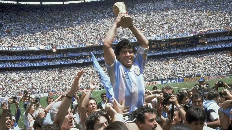 Diego Maradona: Desmenuzan la vida de D10S en documental biográfico