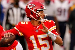 NFL: Mahomes y los Chiefs buscarán continuar con el invicto ante los Raiders