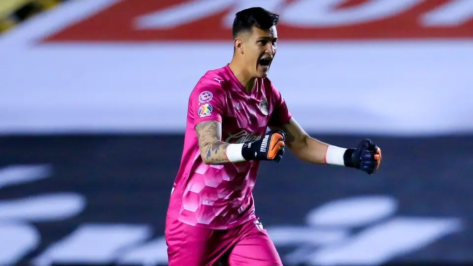 Chivas: Raúl Gudiño, contento en el Rebaño y con el objetivo de Qatar 2022