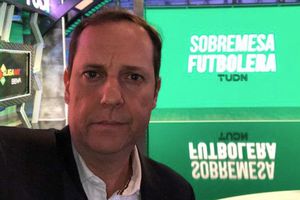 Paco Villa tras fallas en WhatsApp: 'Mientras no se caiga el Cruz Azul'