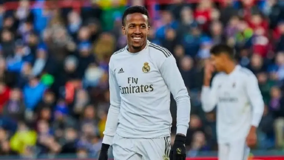 Real Madrid: Éder Militao resultó positivo de Covid-19