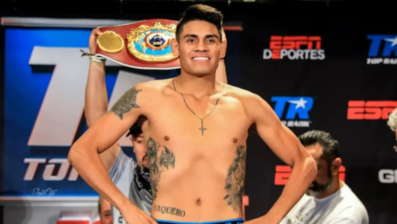 Box: Vaquero Navarrete disputará título mundial Pluma ante Ruben Villa