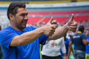 Óscar Ruggeri recordó enfrentamiento con Salvador Cabañas: 'Donde la pare lo parto'