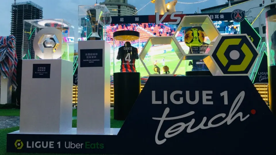 Ligue 1 Touch: Llevó la experiencia del futbol francés a la ciudad China, Shenzhen