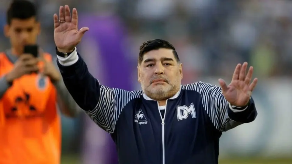 Diego Maradona: Clubes donde jugó El Diego le expresan su apoyo en redes sociales