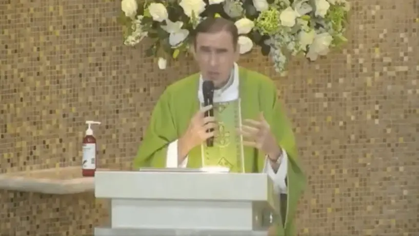 Sacerdote de Guadalajara: 'Si le vas al América, corrígete, estás a tiempo'