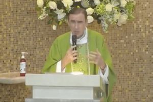 Sacerdote de Guadalajara: 'Si le vas al América, corrígete, estás a tiempo'