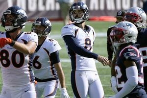 NFL: Denver venció a New England con seis goles de campo de Brandon McManus