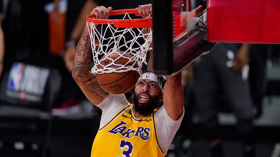 Anthony Davis acordó millonaria renovación de cinco años con los Lakers