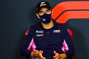 Checo Pérez: 'Teníamos el podio en el bolsillo, estoy muy decepcionado'