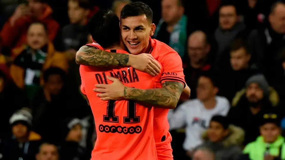 PSG: Ángel Di María y Leandro Paredes, con sintomas de Covid-19