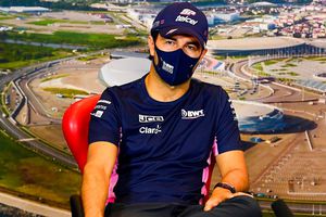 Checo Pérez reveló que miembros de su equipo le ocultan cosas
