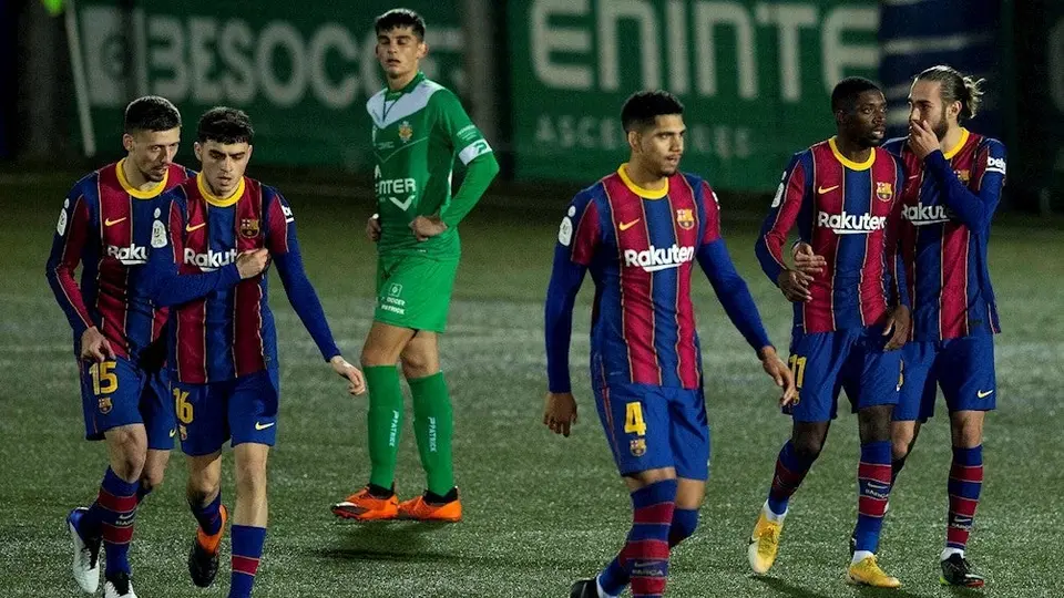 Barcelona debe 197 millones de euros en fichajes; su deuda aumentó el doble en un año