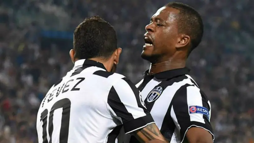 Patrice Evra: realizó graciosa broma con Carlitos Tévez