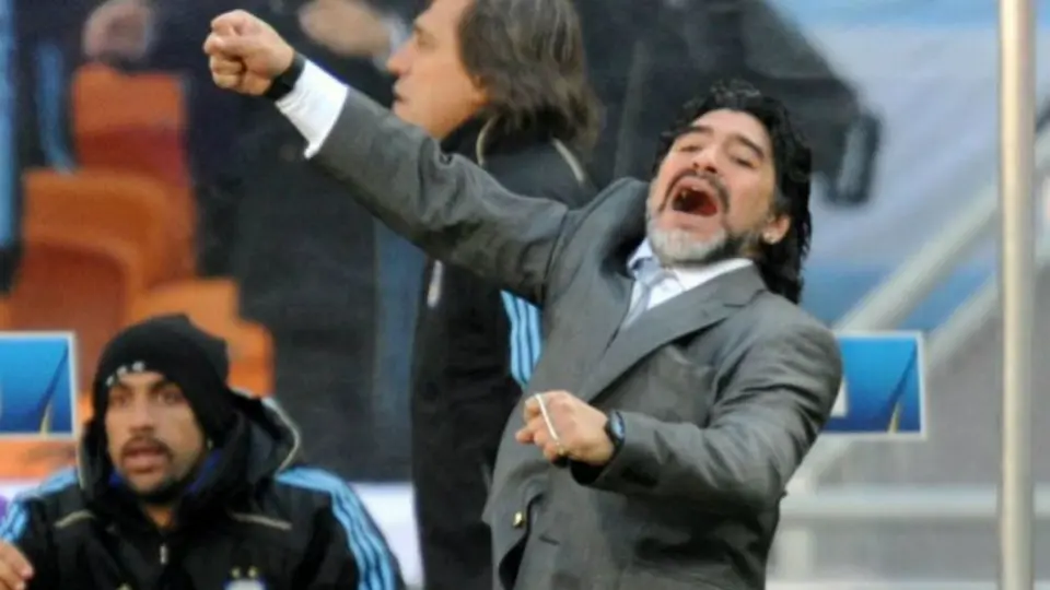 Maradona: Argentino en Australia corrió 10 kilómetros para homenajear a Diego